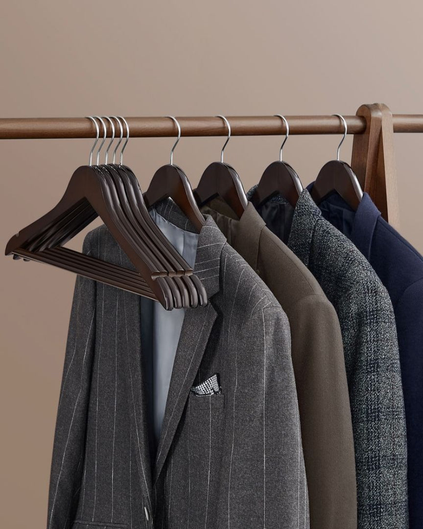 Wood Coat Hangers 20 Pack With Shoulder Notches – product view 18 | Ridgefield Furniture