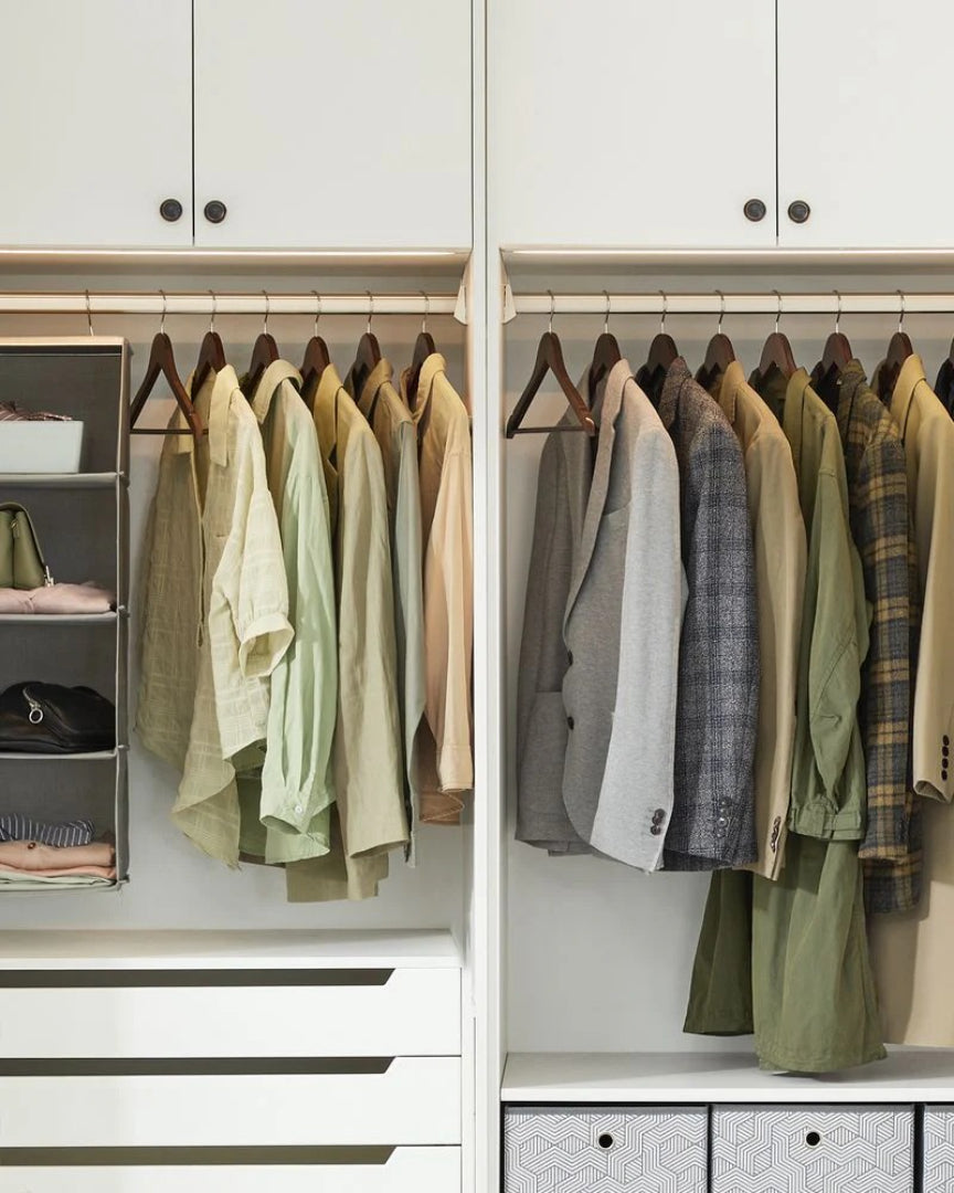 Wood Coat Hangers 20 Pack With Shoulder Notches – product view 21 | Ridgefield Furniture