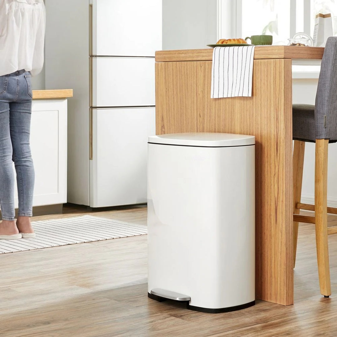 13-Gallon Stainless Steel Step Trash Can with Soft-Close Lid – product view 15 | Ridgefield Furniture