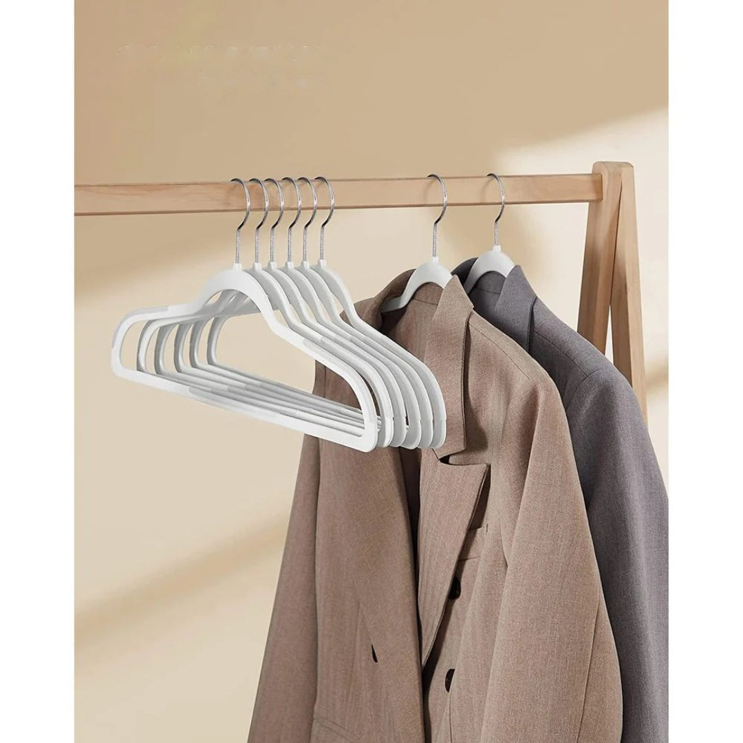 Plastic Coat Hangers Pack Of 50 – product view 22 | Ridgefield Furniture