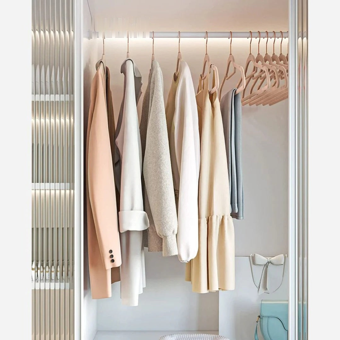 Velvet Clothes Hangers Set Of 50 Or 60 With Rose Gold Hook – product view 15 | Ridgefield Furniture