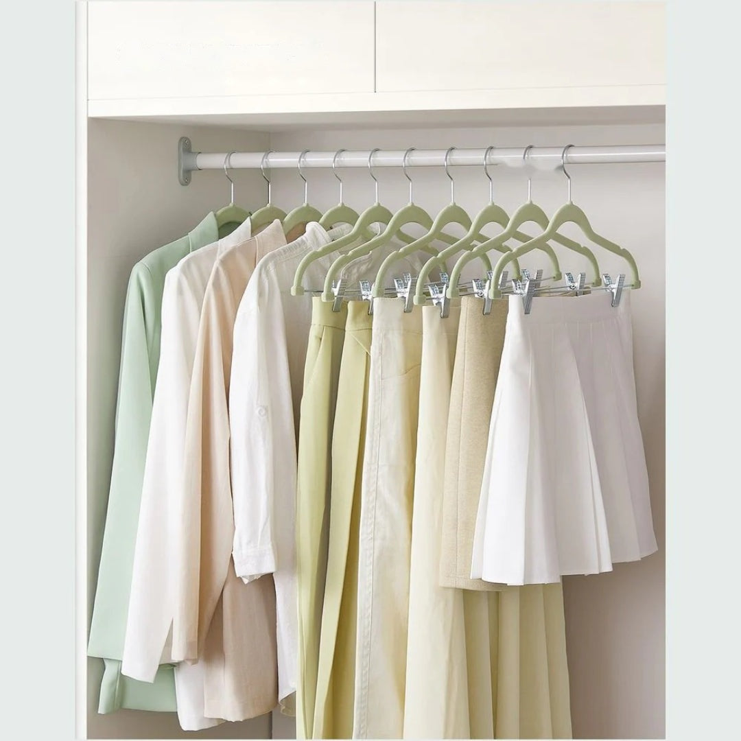 Velvet Pants Hangers With Adjustable Clips Set – product view 25 | Ridgefield Furniture